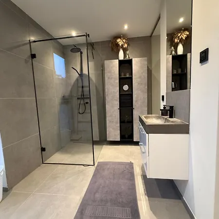 Schoenes Design I Boxspring I P I Smart I Wasch I 200m Bahnhof Apartment Ibbenbueren