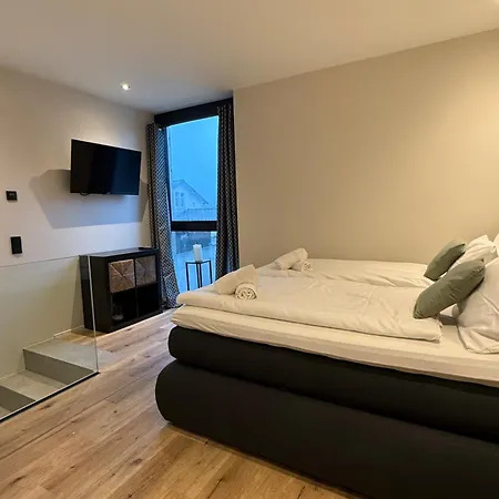 Schoenes Design I Boxspring I P I Smart I Wasch I 200m Bahnhof *