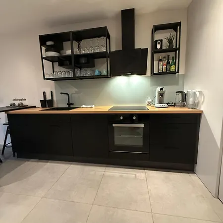 Schoenes Design I Boxspring I P I Smart I Wasch I 200m Bahnhof Apartmán *